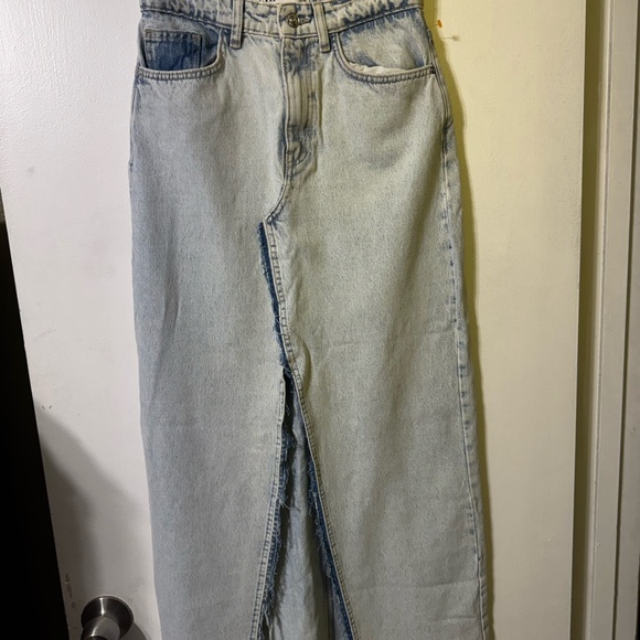 Dresses & Skirts - ZARA